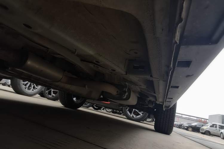 Used Geely Auto Emgrand X7 Sport 2020 1.8TD DCT Two-Wheel Drive Smart Connect 4G-Enabled Version Right Side Sill