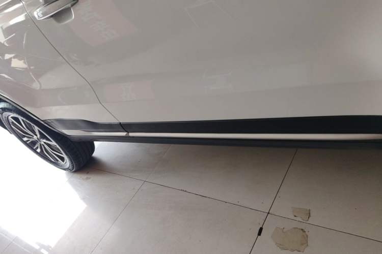 Used Geely Auto Emgrand X7 Sport 2020 1.8TD DCT Smart PRO Right Side Sill