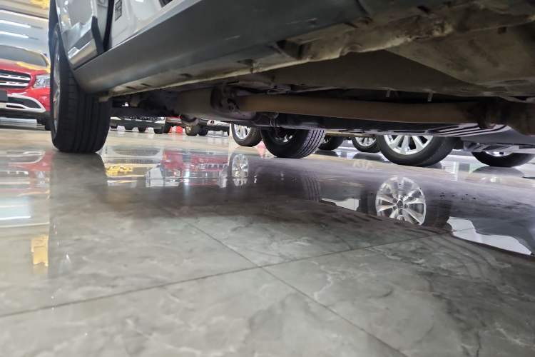 Used Geely Auto Emgrand X7 Sport 2020 1.8TD DCT Two-Wheel Drive Smart Connect 4G-Enabled Version Right Side Sill