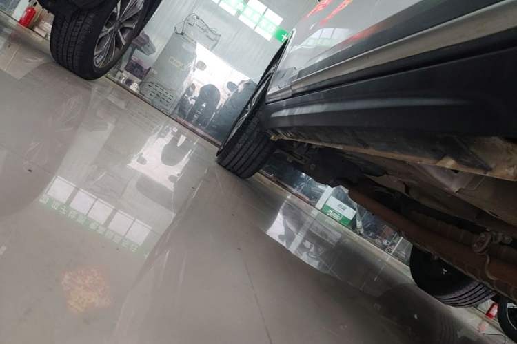 Used Geely Auto Emgrand X7 Sport 2020 1.5TD Automatic Smart Connect PRO Right Side Sill