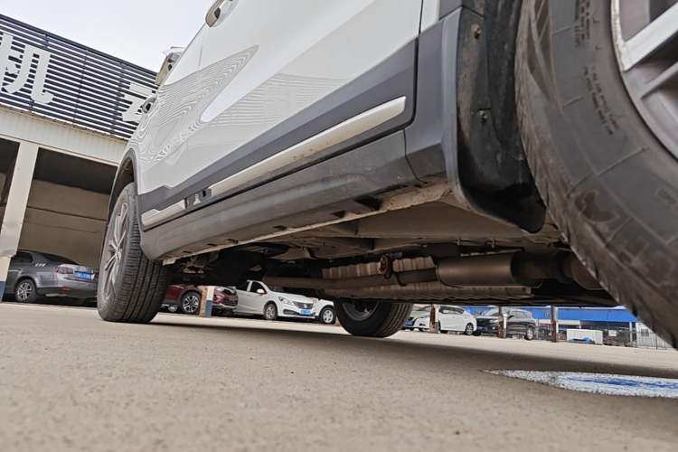 Used Geely Auto Emgrand X7 Sport 2020 1.5TD Automatic Smart Connect PRO Right Side Sill