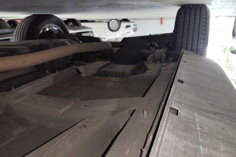 Used Geely Auto Emgrand X7 Sport 2020 1.8TD DCT Smart Connect PRO Right Side Sill