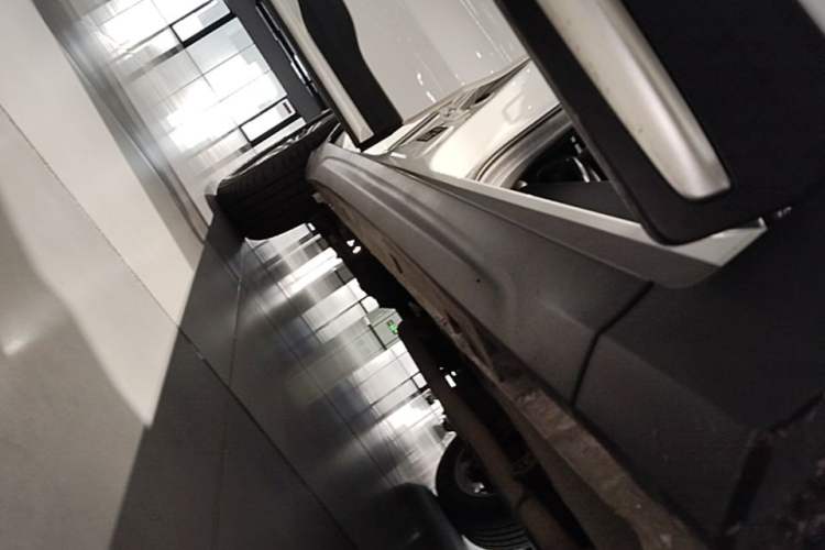 Used Geely Auto Emgrand X7 Sport 2020 1.8TD DCT Smart Connect PRO Right Side Sill