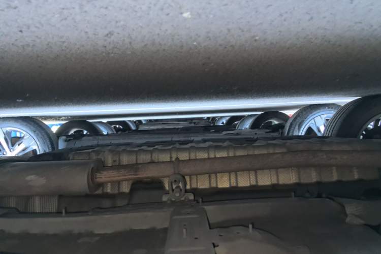 Used Geely Auto Emgrand X7 Sport 2020 1.5TD Automatic Smart Connect PRO Right Side Sill