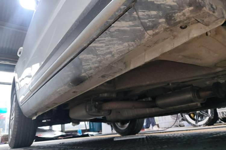 Used Geely Auto Emgrand X7 Sport 2020 1.8TD DCT Two-Wheel Drive Smart Connect 4G-Enabled Version Right Side Sill