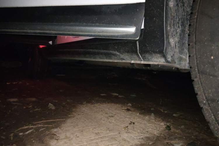 Used Geely Auto Emgrand X7 Sport 2020 1.8TD DCT Smart PRO Right Side Sill