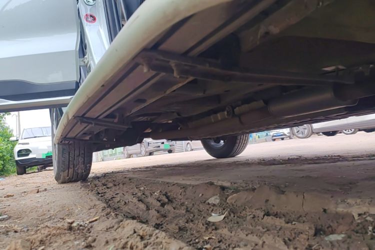 Used Geely Auto Emgrand X7 Sport 2020 1.5TD Automatic Smart Connect PRO Right Side Sill