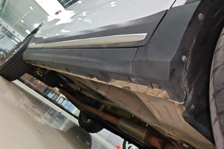 Used Geely Auto Emgrand X7 Sport 2020 1.8TD DCT Smart Connect PRO Right Side Sill