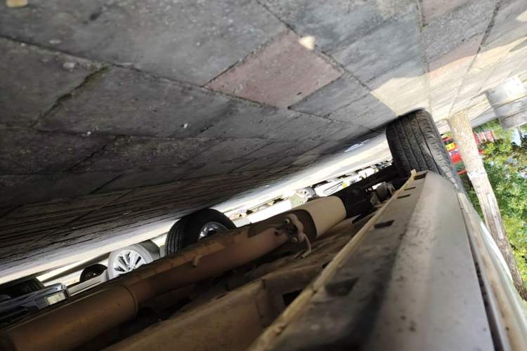 Used Geely Auto Emgrand X7 Sport 2020 1.8TD DCT Two-Wheel Drive Zhiya Model Right Side Sill