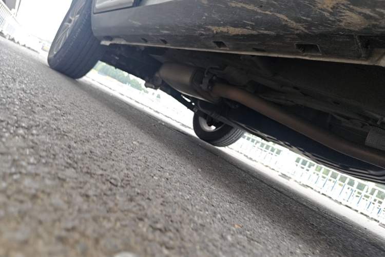 Used Geely Auto Emgrand X7 Sport 2020 1.8TD DCT Two-Wheel Drive Smart Connect 4G-Enabled Version Right Side Sill