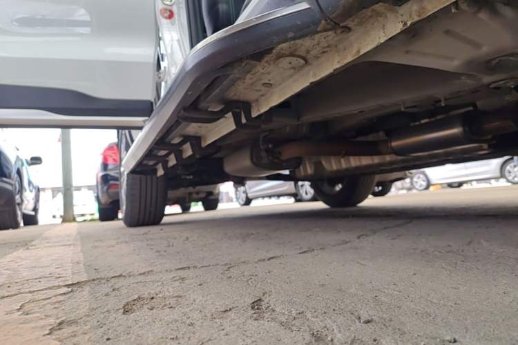 Used Geely Auto Emgrand X7 Sport 2020 1.8TD DCT Two-Wheel Drive Zhiya Model Right Side Sill