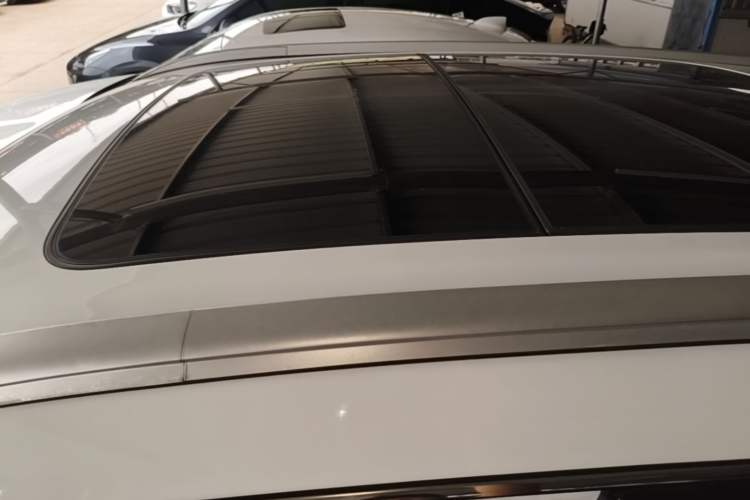 Used Geely Auto Emgrand X7 Sport 2020 1.8TD DCT Two-Wheel Drive Zhiya Model Roof