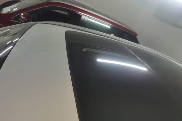 Used Geely Auto Emgrand X7 Sport 2020 1.8TD DCT Two-Wheel Drive Smart Connect 4G-Enabled Version Roof