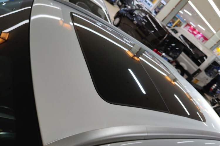 Used Geely Auto Emgrand X7 Sport 2020 1.8TD DCT Two-Wheel Drive Smart Connect 4G-Enabled Version Roof