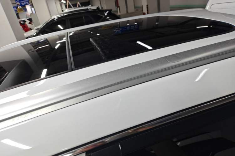 Used Geely Auto Emgrand X7 Sport 2020 1.8TD DCT Two-Wheel Drive Smart Connect 4G-Enabled Version Roof
