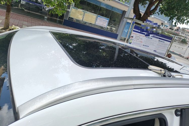 Used Geely Auto Emgrand X7 Sport 2020 1.8TD DCT Two-Wheel Drive Smart Connect 4G-Enabled Version Roof