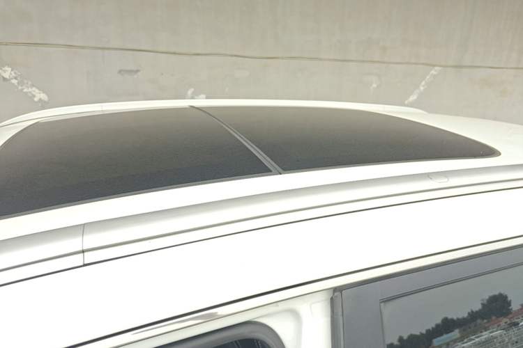 Used Geely Auto Emgrand X7 Sport 2020 1.8TD DCT Two-Wheel Drive Smart Connect 4G-Enabled Version Roof