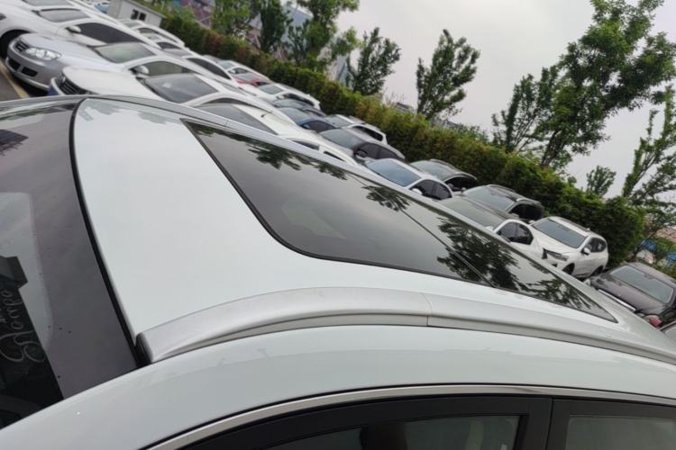 Used Geely Auto Emgrand X7 Sport 2020 1.8TD DCT Two-Wheel Drive Smart Connect 4G-Enabled Version Roof
