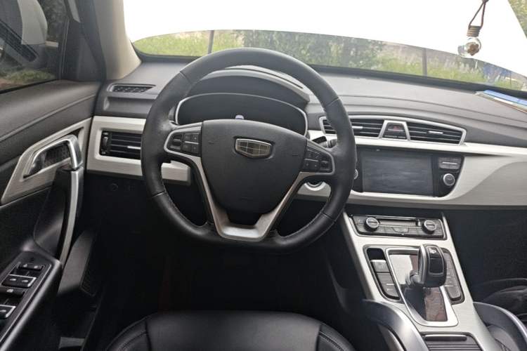 Used Geely Auto Emgrand X7 Sport 2020 1.8TD DCT Two-Wheel Drive Smart Connect 4G-Enabled Version Steering Wheel