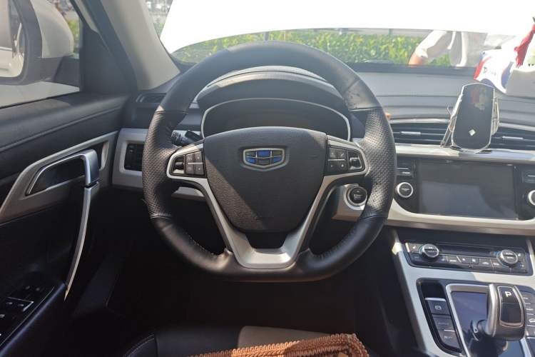 Used Geely Auto Emgrand X7 Sport 2020 1.8TD DCT Two-Wheel Drive Smart Connect 4G-Enabled Version Steering Wheel