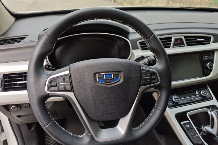 Used Geely Auto Emgrand X7 Sport 2020 1.8TD DCT Two-Wheel Drive Smart Connect 4G-Enabled Version Steering Wheel