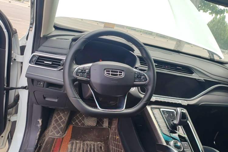 Used Geely Auto Emgrand X7 Sport 2020 1.5TD Automatic Smart Connect PRO Steering Wheel