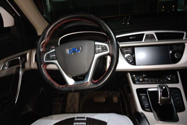 Used Geely Auto Emgrand X7 Sport 2020 1.8TD DCT Two-Wheel Drive Smart Connect 4G-Enabled Version Steering Wheel