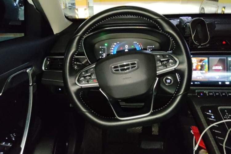 Used Geely Auto Emgrand X7 Sport 2020 1.5TD Automatic Smart Connect PRO Steering Wheel
