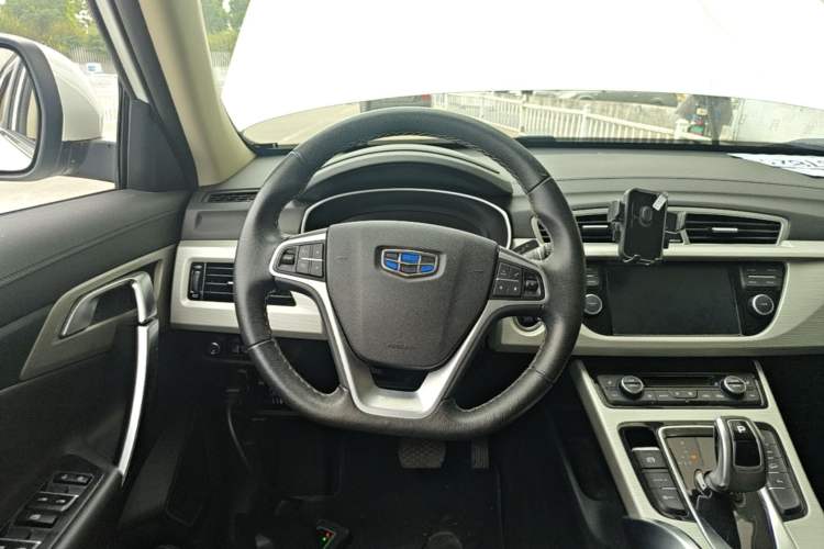 Used Geely Auto Emgrand X7 Sport 2020 1.8TD DCT Two-Wheel Drive Smart Connect 4G-Enabled Version Steering Wheel