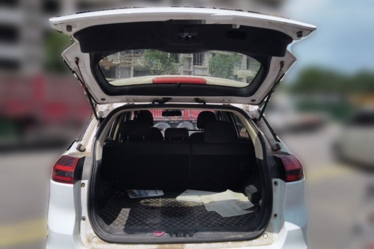 Used Geely Auto Emgrand X7 Sport 2020 1.8TD DCT Two-Wheel Drive Smart Connect 4G-Enabled Version Trunk