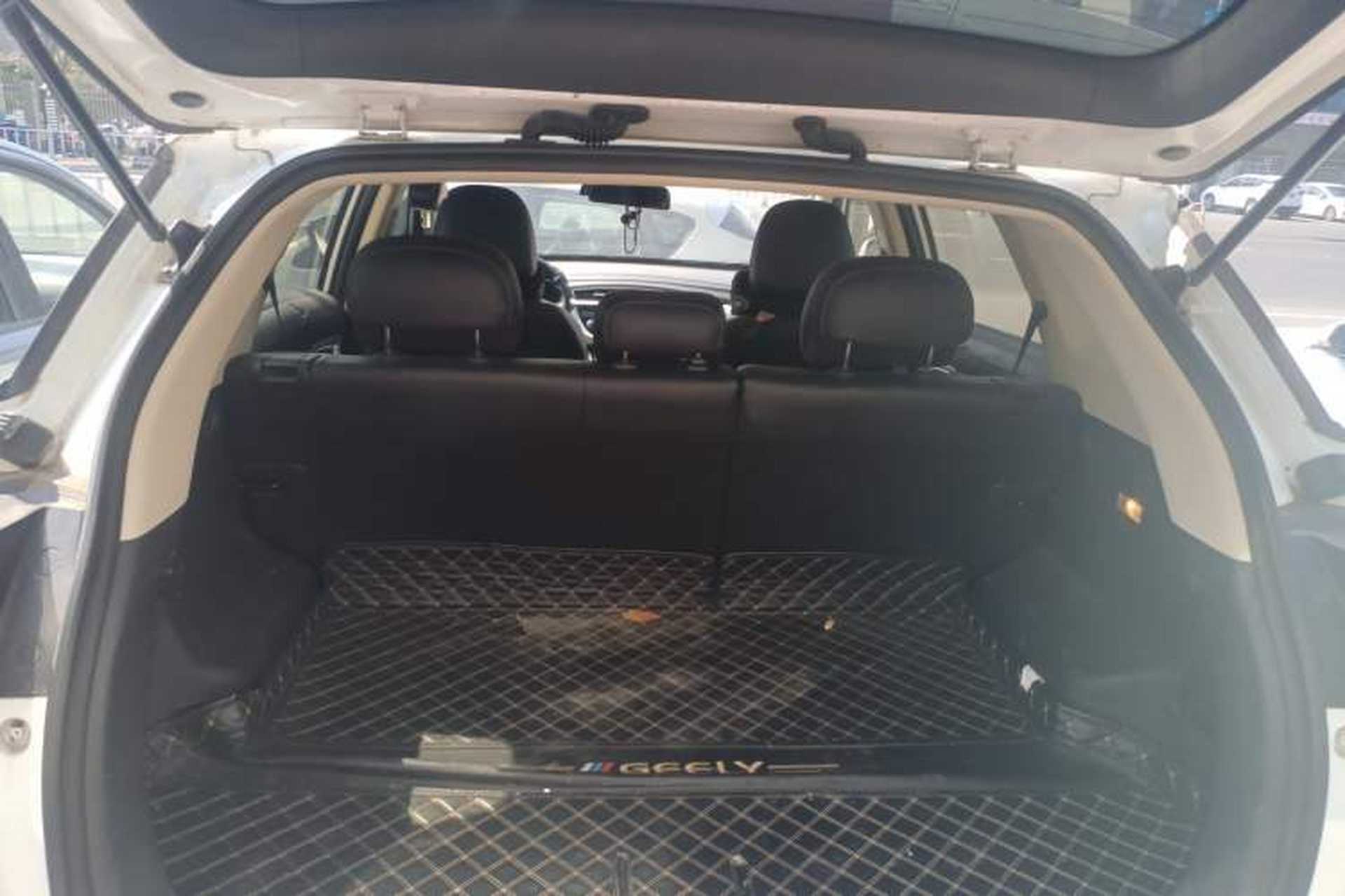 Used Geely Auto Emgrand X7 Sport 2020 1.8TD DCT Two-Wheel Drive Smart Connect 4G-Enabled Version Trunk