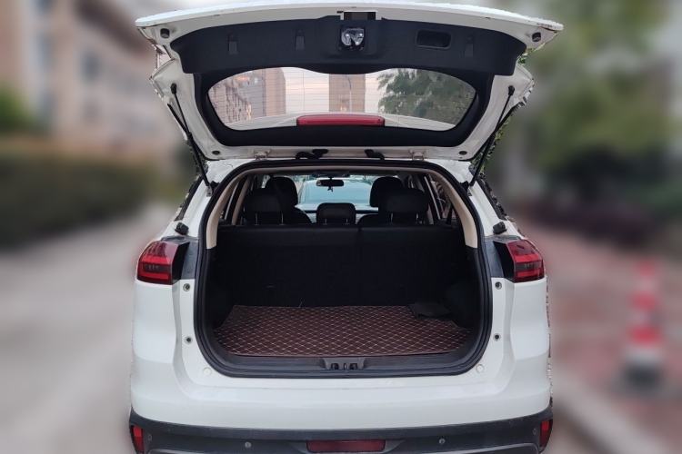 Used Geely Auto Emgrand X7 Sport 2020 1.8TD DCT Two-Wheel Drive Smart Connect 4G-Enabled Version Trunk