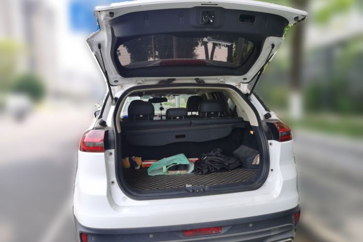 Used Geely Auto Emgrand X7 Sport 2020 1.8TD DCT Two-Wheel Drive Smart Connect 4G-Enabled Version Trunk