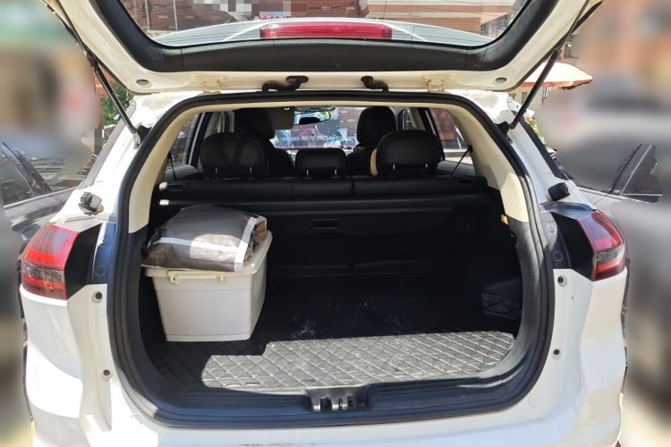 Used Geely Auto Emgrand X7 Sport 2020 1.8TD DCT Two-Wheel Drive Smart Connect 4G-Enabled Version Trunk
