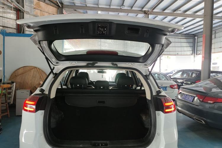 Used Geely Auto Emgrand X7 Sport 2020 1.8TD DCT Two-Wheel Drive Smart Connect 4G-Enabled Version Trunk