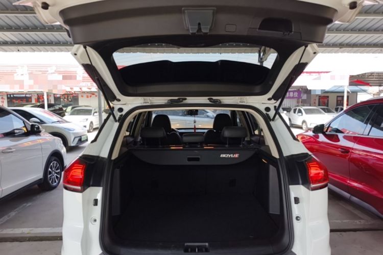 Used Geely Auto Emgrand X7 Sport 2020 1.8TD DCT Smart Connect PRO Trunk