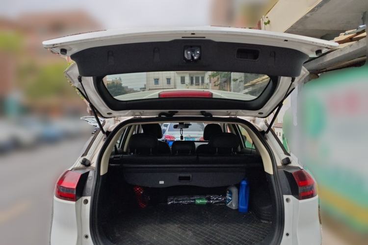 Used Geely Auto Emgrand X7 Sport 2020 1.8TD DCT Two-Wheel Drive Smart Connect 4G-Enabled Version Trunk
