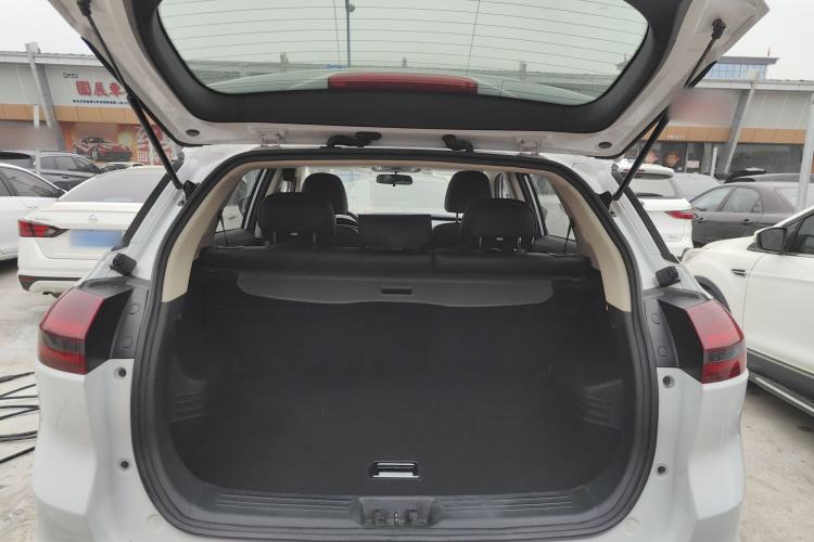 Used Geely Auto Emgrand X7 Sport 2020 1.8TD DCT Two-Wheel Drive Smart Connect 4G-Enabled Version Trunk