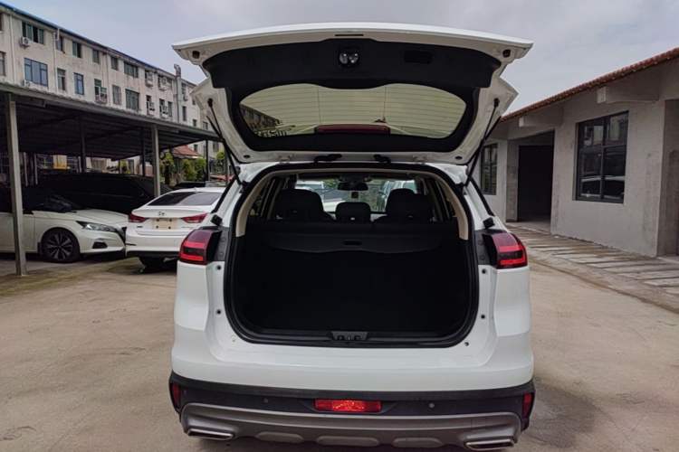 Used Geely Auto Emgrand X7 Sport 2020 1.8TD DCT Two-Wheel Drive Smart Connect 4G-Enabled Version Trunk