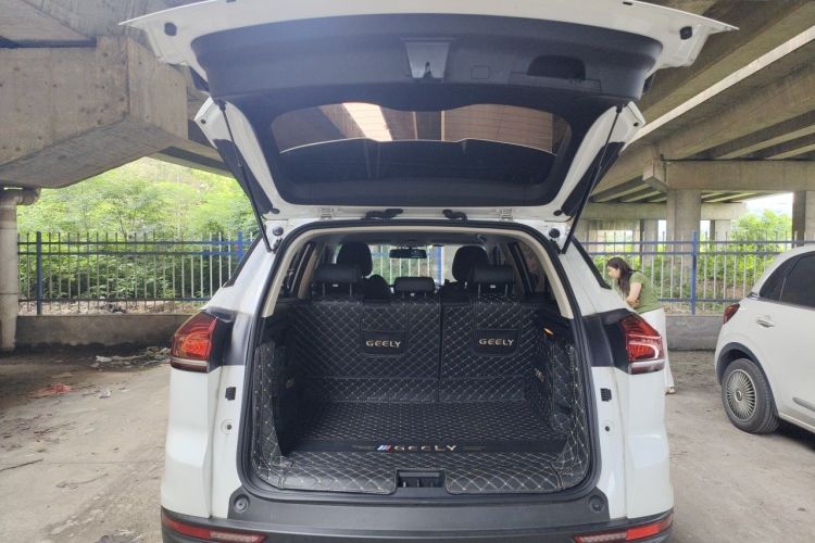 Used Geely Auto Emgrand X7 Sport 2020 1.5TD Automatic Smart Connect PRO Trunk