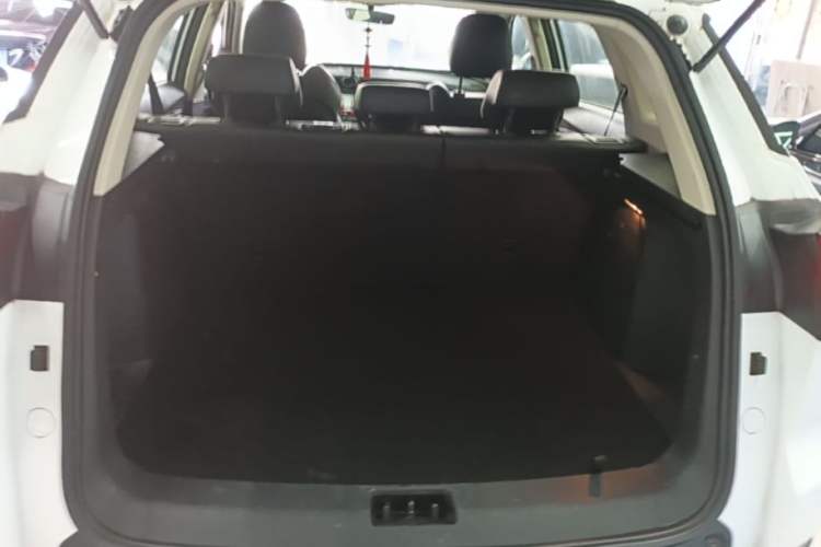 Used Geely Auto Emgrand X7 Sport 2020 1.5TD Automatic Smart Connect PRO Trunk