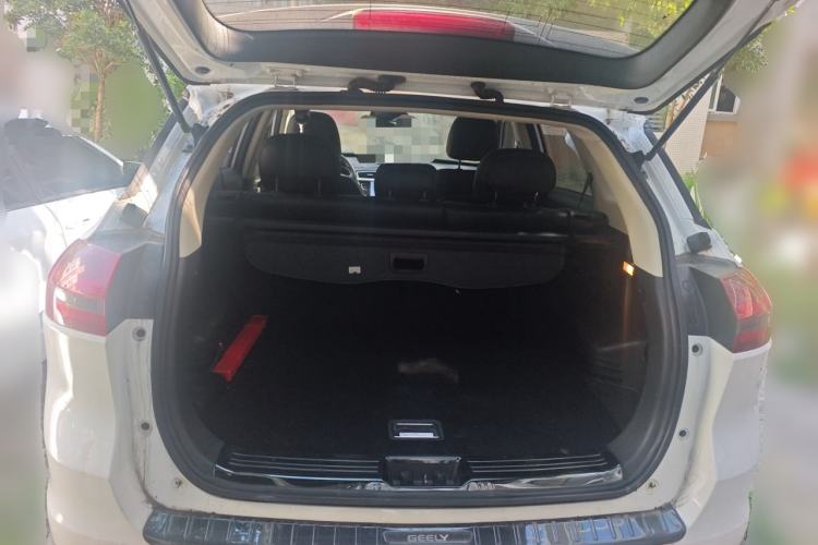 Used Geely Auto Emgrand X7 Sport 2020 1.8TD DCT Two-Wheel Drive Smart Connect 4G-Enabled Version Trunk