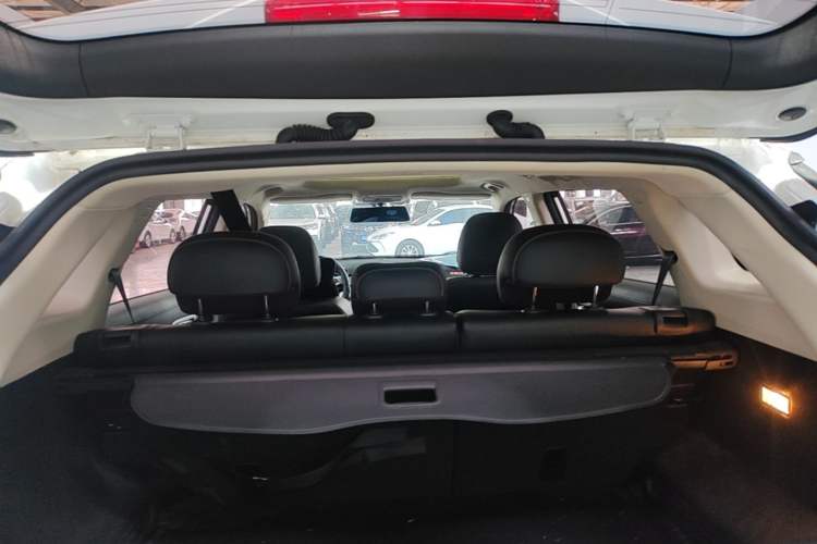 Used Geely Auto Emgrand X7 Sport 2020 1.8TD DCT Two-Wheel Drive Smart Connect 4G-Enabled Version Trunk