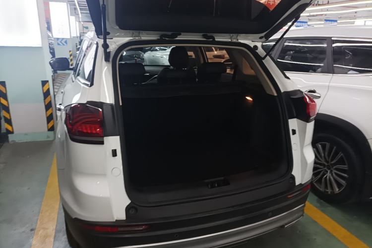 Used Geely Auto Emgrand X7 Sport 2020 1.5TD Automatic Smart Connect PRO Trunk