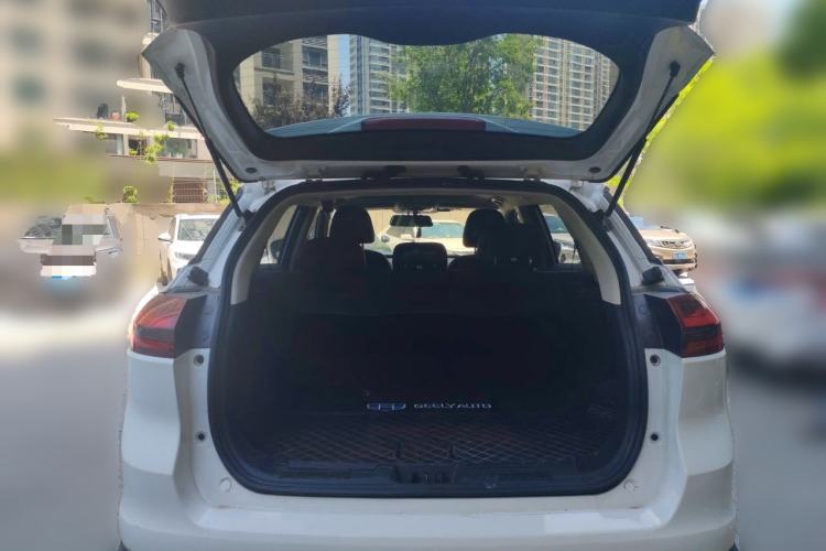 Used Geely Auto Emgrand X7 Sport 2020 1.8TD DCT Two-Wheel Drive Smart Connect 4G-Enabled Version Trunk