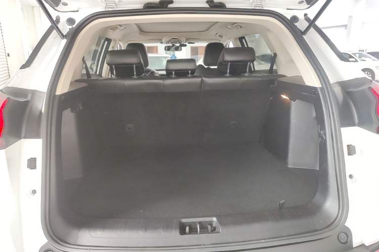 Used Geely Auto Emgrand X7 Sport 2020 1.8TD DCT Smart PRO Trunk