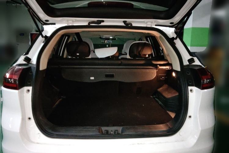 Used Geely Auto Emgrand X7 Sport 2020 1.8TD DCT Two-Wheel Drive Smart Connect 4G-Enabled Version Trunk