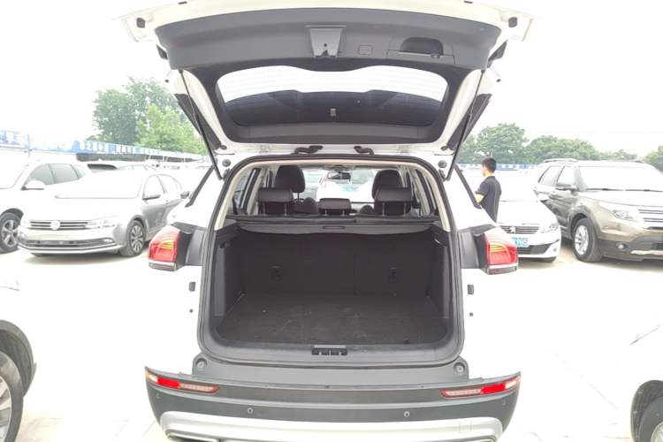 Used Geely Auto Emgrand X7 Sport 2020 1.8TD DCT Smart PRO Trunk