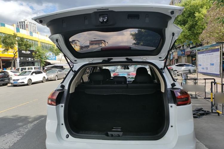 Used Geely Auto Emgrand X7 Sport 2020 1.8TD DCT Two-Wheel Drive Smart Connect 4G-Enabled Version Trunk