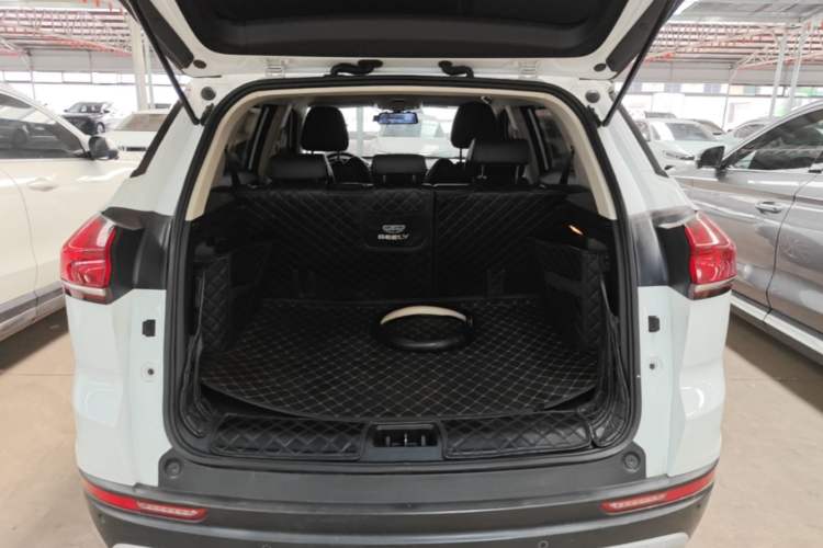 Used Geely Auto Emgrand X7 Sport 2020 1.8TD DCT Smart Connect PRO Trunk